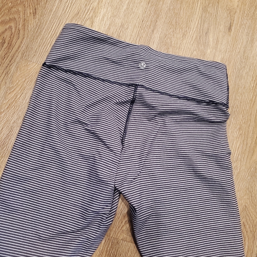 LuLuLemon π Full length Leggings - Picture 5 of 6